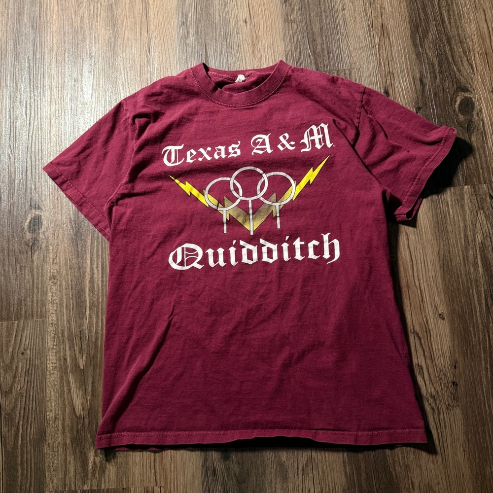 Texas A&M Quidditch Shirt Mens Medium Maroon Harry Potter Snitch Graphic Tee